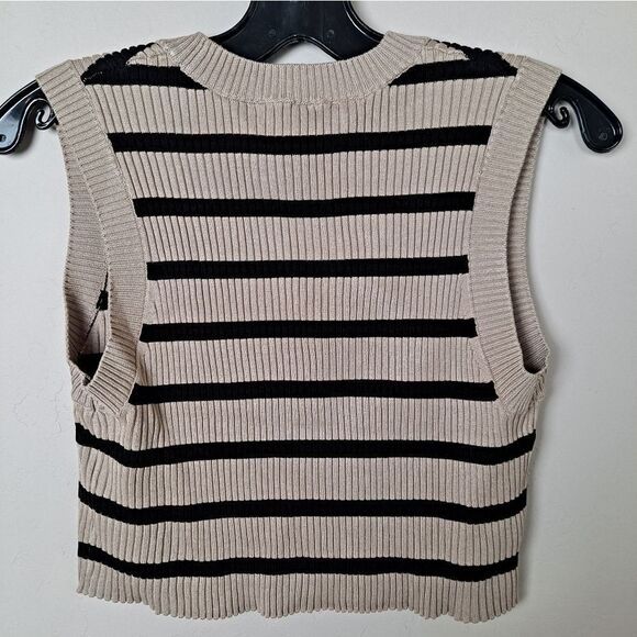 Weworewhat XS Beige and Black Ribbed Cropped Vest - Picture 8 of 8
